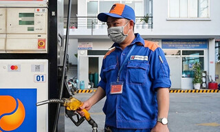 Dự báo, giá xăng có thể sẽ tăng từ 500 - 600 đồng/lít