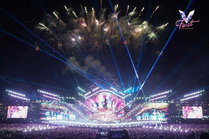 Dàn sao đình đám 'cháy' hết mình với V Fest - Thanh xuân rực rỡ