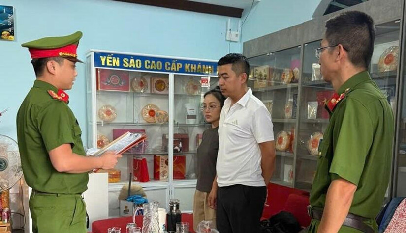 Nhóm người ngoại quốc tổ chức chiếm đoạt 30 tỷ đồng từ thẻ tín dụng người khác
