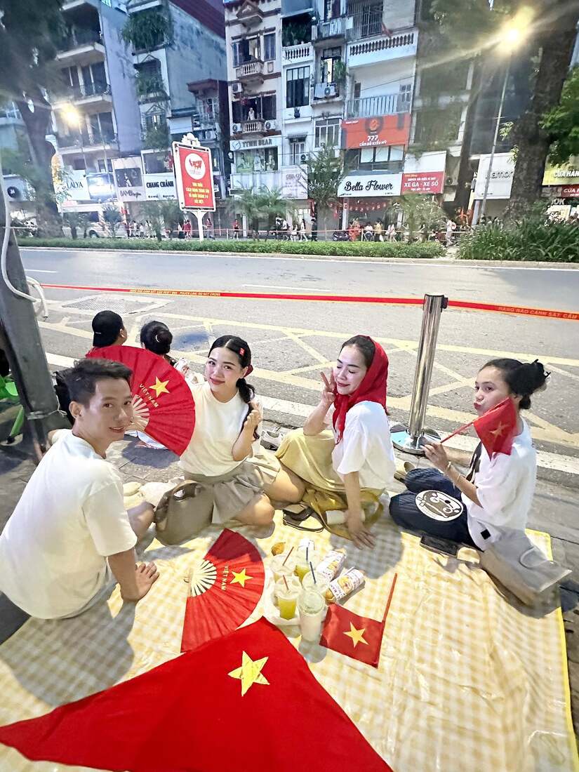 Người Hà Nội “mách” kinh nghiệm xem diễu binh, diễu hành 2/9