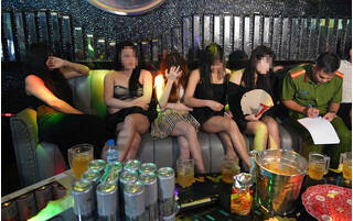 Karaoke Phong Liễu ở Thanh Hoá ‘bao nuôi’ cả nhân viên nữ dưới 16 tuổi