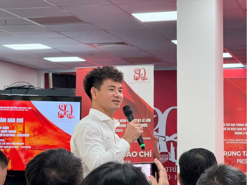Cục trưởng, Nghệ sĩ Nhân dân Xuân Bắc nghẹn ngào không nói thành lời trước giờ hợp luyện