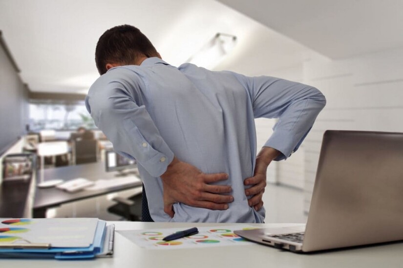 Cách giảm đau lưng, đau cột sống cho dân văn phòng: Xem ngay!
