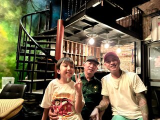 Tuấn Hưng mở cửa đón cựu chiến binh và người cao tuổi xem lễ diễu binh, diễu hành A80