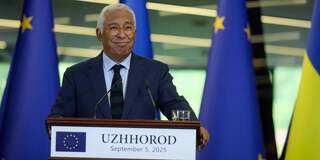 Châu Âu và Mỹ liên thủ ra đòn nặng với Nga