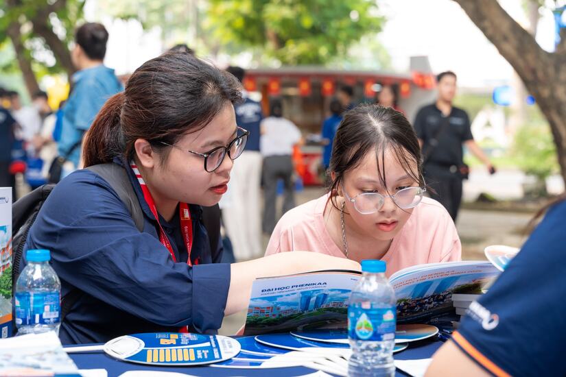 Năm học 2025- 2026: Học phí đại học tiếp tục tăng từ 10-15%