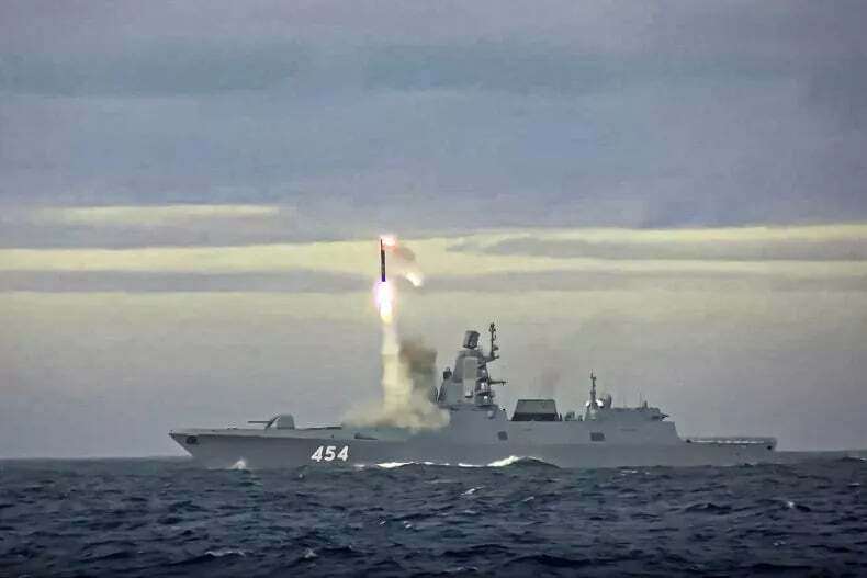 Nga vừa có động thái gây chấn động ngay trước cửa ngõ Bắc Cực của NATO