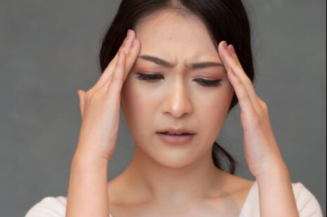 Đau đầu khi ho: Hiện tượng ít ai để ý nhưng tiềm ẩn rủi ro lớn