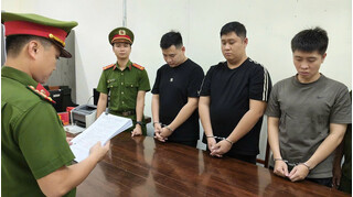 Nhóm thanh niên lập website rởm chiếm đoạt gần 5 tỷ đồng