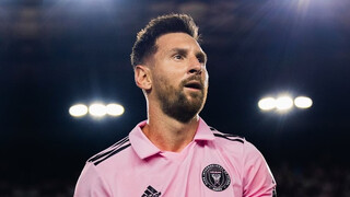 Cựu cầu thủ ngoại hạng Anh tiết lộ sốc về Lionel Messi