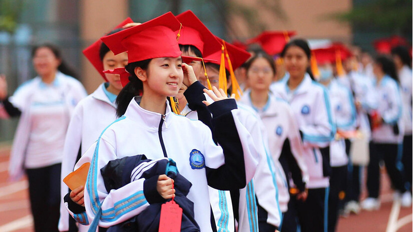 Trường học Trung Quốc kéo dài kỳ nghỉ giảm áp lực học tập, kích cầu du lịch