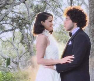 Selena Gomez làm đám cưới với Benny Blanco