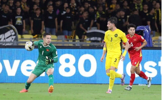 Bị FIFA xử phạt, Liên đoàn bóng đá Malaysia nhận sai