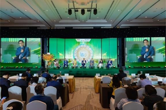 Vinamilk và bài học biến chi phí xanh thành sức mạnh thương hiệu