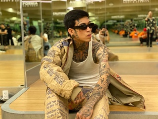 Dế Choắt đối đầu cả giới rap Việt