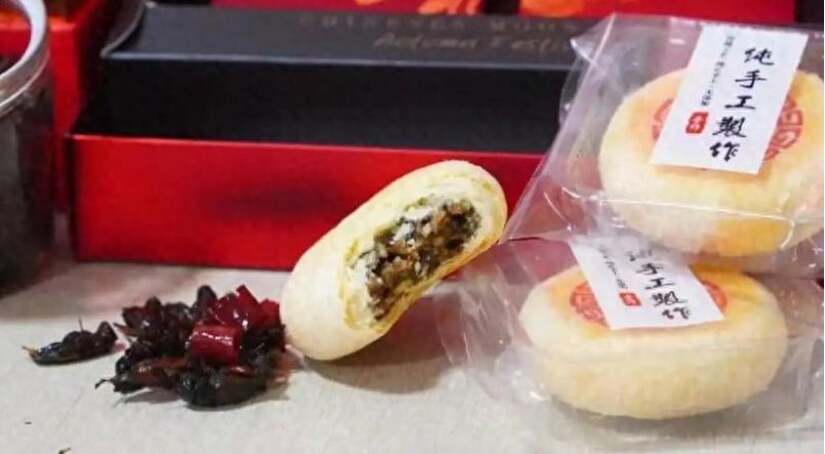 Bánh trung thu nhân... dế ở Trung Quốc gây tranh luận