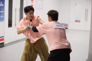 Anh Tú Atus nhận vai phản diện đầu tiên và tham gia Running Man Vietnam