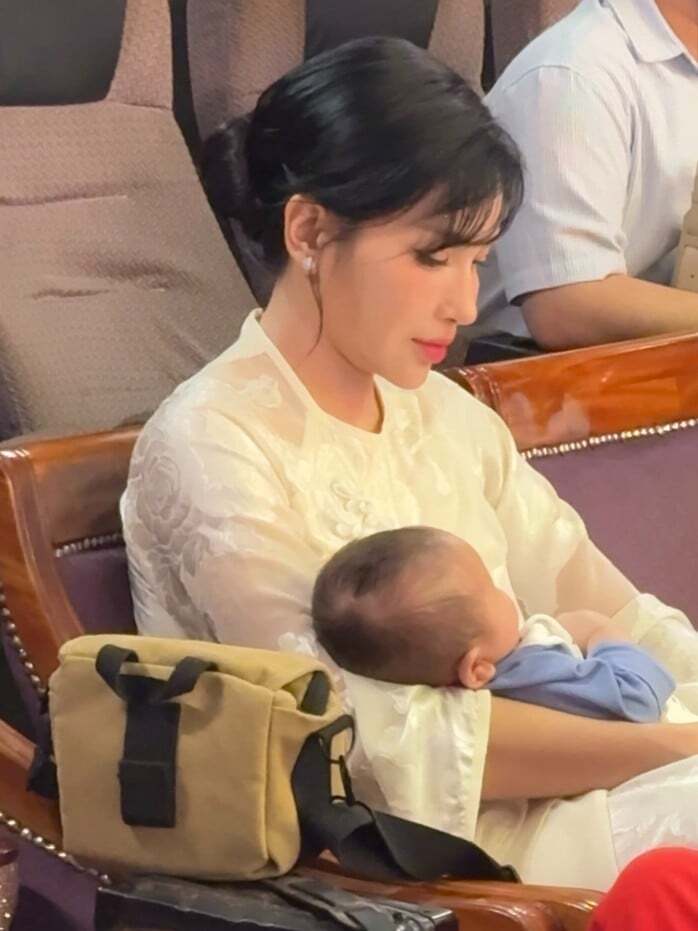 Khả Như nói gì khi được cho là đã bí mật sinh con?