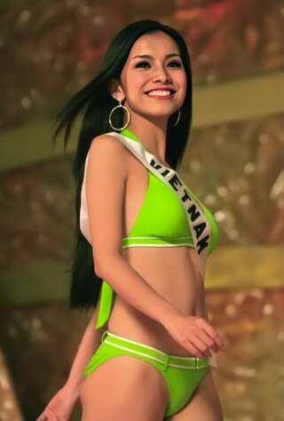 Miss Universe Vietnam đầu tiên và cuộc sống kín tiếng bên chồng là Tiến sĩ