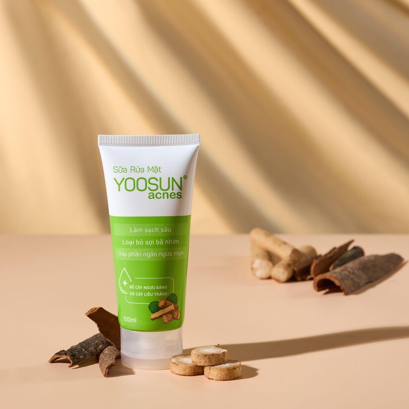 Chăm da mụn bắt đầu từ làm sạch sâu: Cách bộ đôi Yoosun Acnes hỗ trợ da dầu mụn nhạy cảm