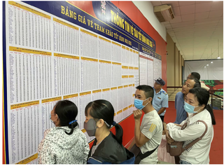 Hành khách vẫn nghe ngóng vé Tàu Tết