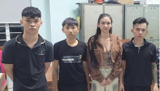 Đà Nẵng: Mâu thuẫn cá nhân, nhóm 3 nam 1 nữ kéo nhau mang dao 60cm truy sát đối thủ