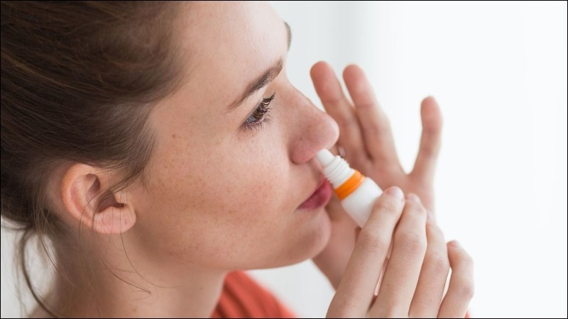 Cách chữa cảm lạnh cho người lớn: Triệu chứng, mẹo hay lưu ý điều trị