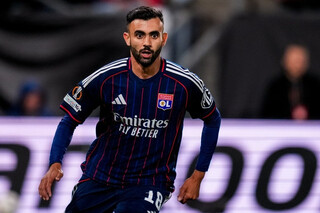 Cựu sao Ngoại hạng Anh ‘chơi lụi’ ở Europa League