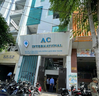 Bắt nhóm giả bác sĩ, lập phòng khám 'ma' lừa đảo 17 tỷ đồng ở TPHCM