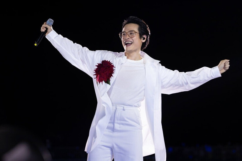 Hà Anh Tuấn tiếp tục hành động gây xúc động mạnh