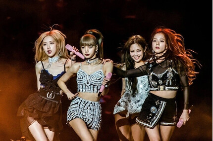 BLACKPINK 'cứu vãn' công ty quản lý, bỏ túi khoản lợi nhuận gần 24 triệu USD
