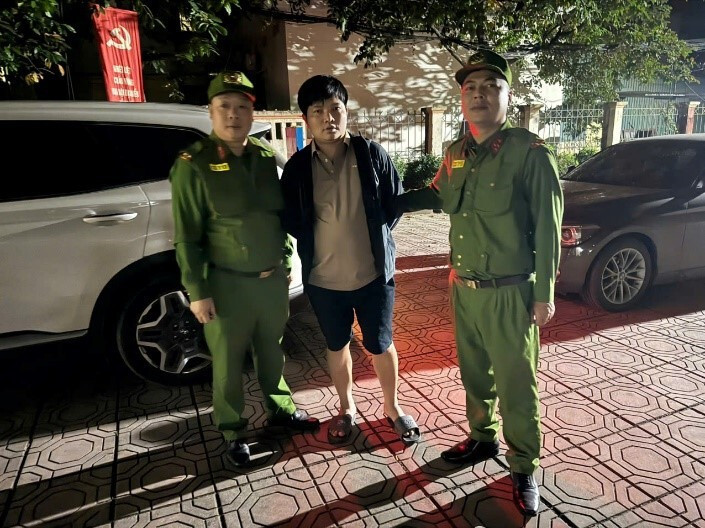 Giả danh lãnh đạo đài VOV để 'vòi' 200 triệu đồng