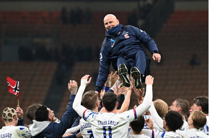 Haaland lập cú đúp trong ‘nháy mắt’, Na Uy dự World Cup 2026