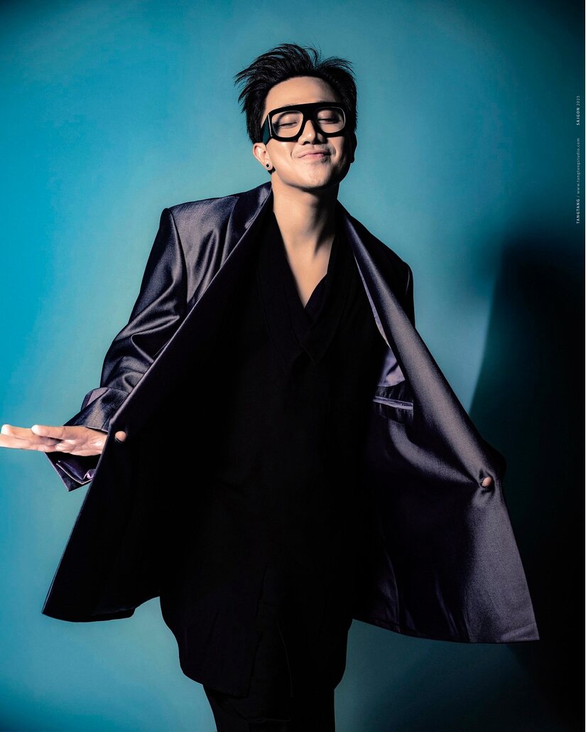 Trấn Thành đăng ảnh đầy thương tích gây lo lắng