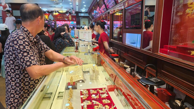 Giá vàng hôm nay (17/11): Thế giới tăng vượt mức 4.100 USD/ounce đầu tuần, trong nước sẽ tăng theo?