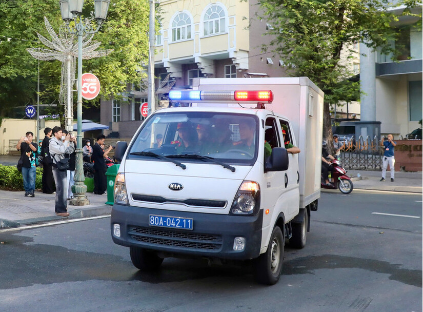 An ninh nghiêm ngặt tại phiên xét xử hoa hậu Thùy Tiên, Quang Linh Vlogs, Hằng Du Mục