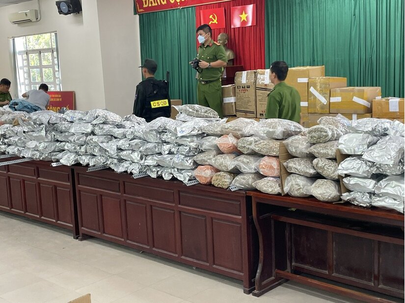 Hé lộ đường dây cần sa lớn từ trước tới nay, hơn 1 tấn hàng tuồn từ Thái Lan về Việt Nam