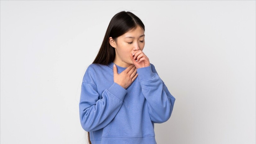 Ho khan kéo dài có dùng được Xịt Họng Nhất Nhất không?