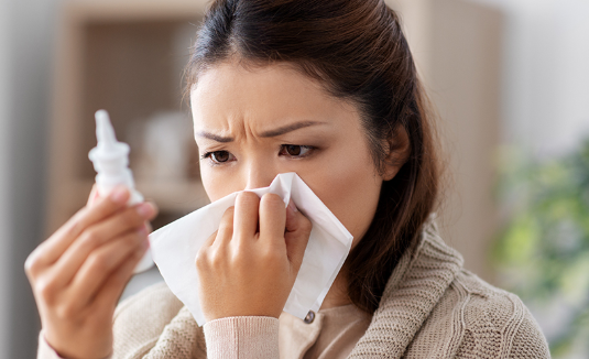 Làm thế nào để giảm viêm mũi dị ứng mà không phụ thuộc thuốc tây?