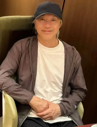 Cuộc sống 3 năm mặc một chiếc áo của Châu Tinh Trì