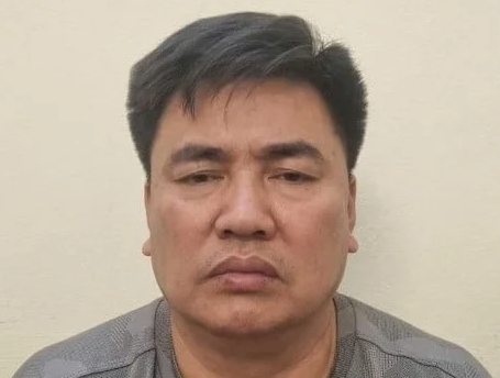 Vụ đẩy CSGT vào đầu xe tải ở Hà Nội: Đối tượng xin bỏ qua vi phạm nhưng bất thành