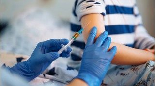 Trẻ em trong mùa cúm A: Biến chứng nguy hiểm và cách phòng ngừa