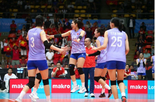 ĐT bóng chuyền nữ Việt Nam “nhảy điểm” áp đảo Philippines, vững tiến vào chung kết