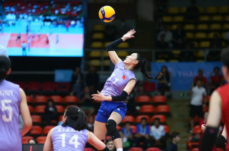 ĐT bóng chuyền nữ Việt Nam “nhảy điểm” áp đảo Philippines, vững tiến vào chung kết