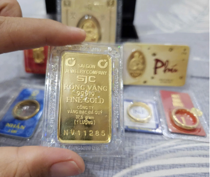 Giá vàng hôm nay (17/12): Vàng SJC 