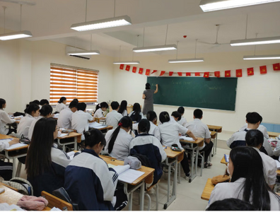 Giáo dục AI trong trường phổ thông: Không quá tải, ưu tiên lồng ghép môn học