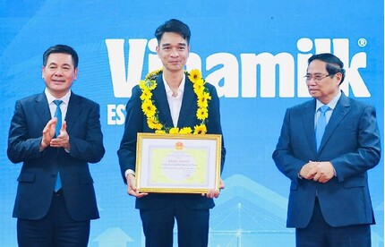 Vinamilk là doanh nghiệp ngành sữa duy nhất nhận bằng khen của bộ công thương 