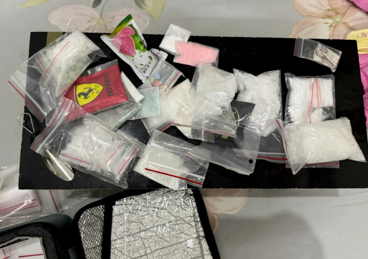 Nguyên Bí thư xã ở Lâm Đồng phát hiện chiếc vali chứa 2,7kg ma túy ở sau nhà