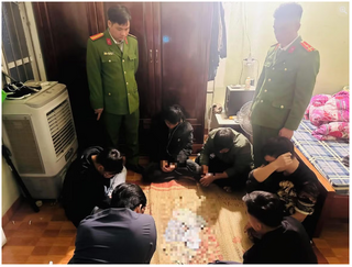 Phú Thọ: Đánh bạc trong nhà kho, 6 người bị khởi tố