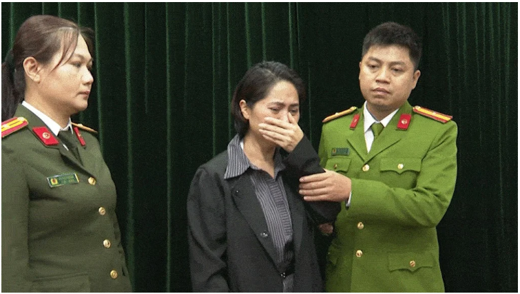 Nguyễn Thị Thu Hà - Giám đốc show "Về đây bốn cánh chim trời" là ai?